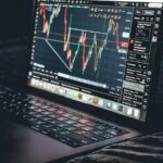 Copy trading a sociální obchodování – výhody a rizika
